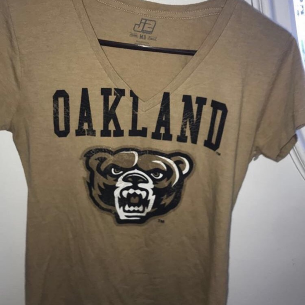 Oakland University v-neck t-shirt